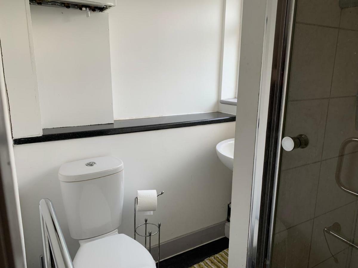 Fuller Rooms Kettering Buitenkant foto